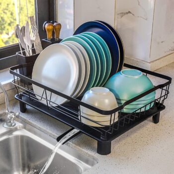 IronDishDryingRack,Space-SavingDesignwithDrainboardandSwivelSpout,CountertopDrainer,RemovableUtensilHolderforKitchen,DurableforPlates,Bowls.（1t-Black）